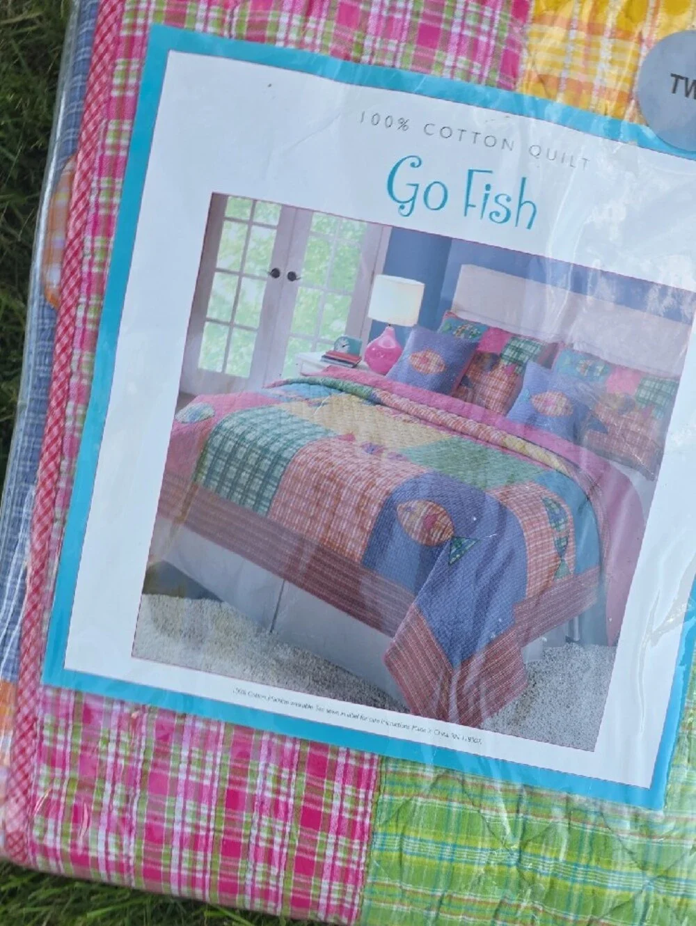 Cotton Quilt in Pink and Multicolor Plaid, Twin